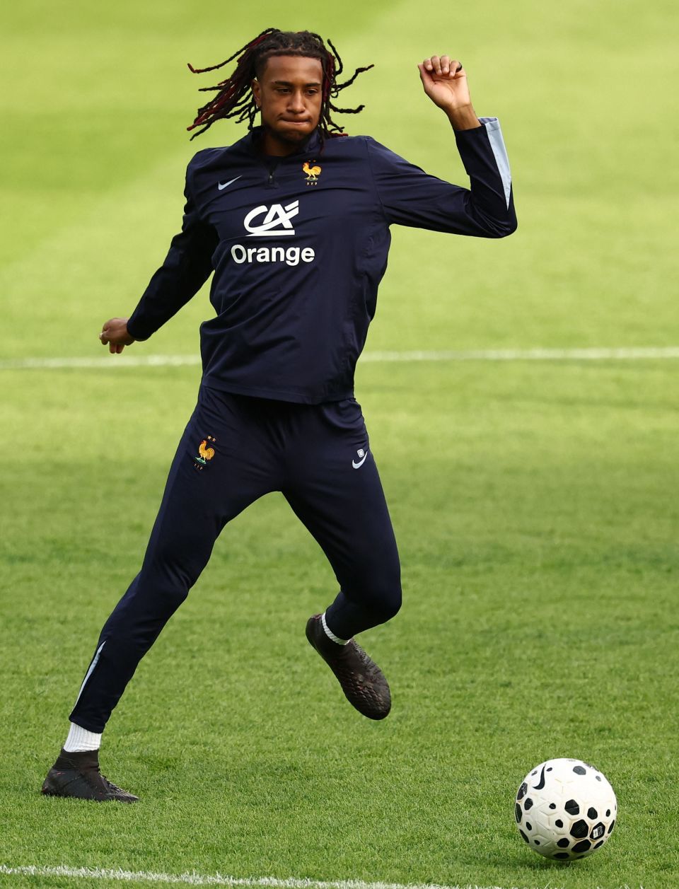 inews, bt, 练德尚在训