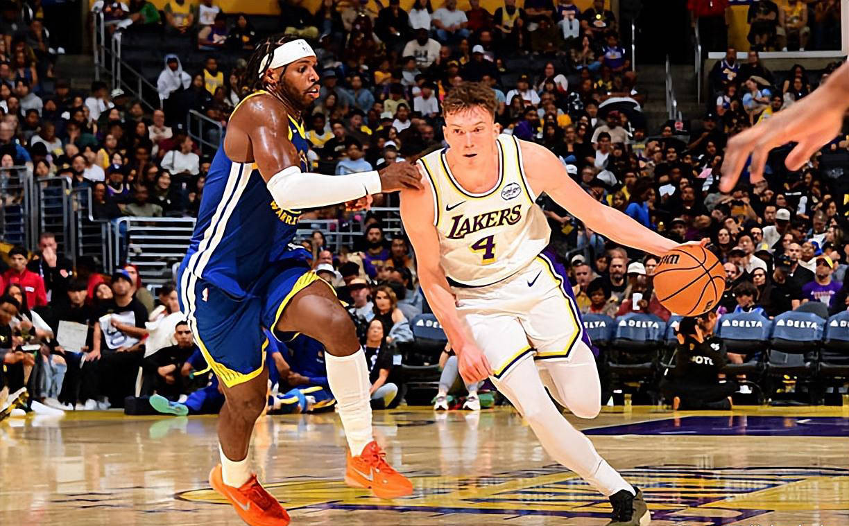 text, cente, 级防守球员