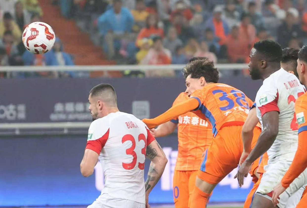 泰山队后被, 泰山队后 泰山队后被, 泰山队后